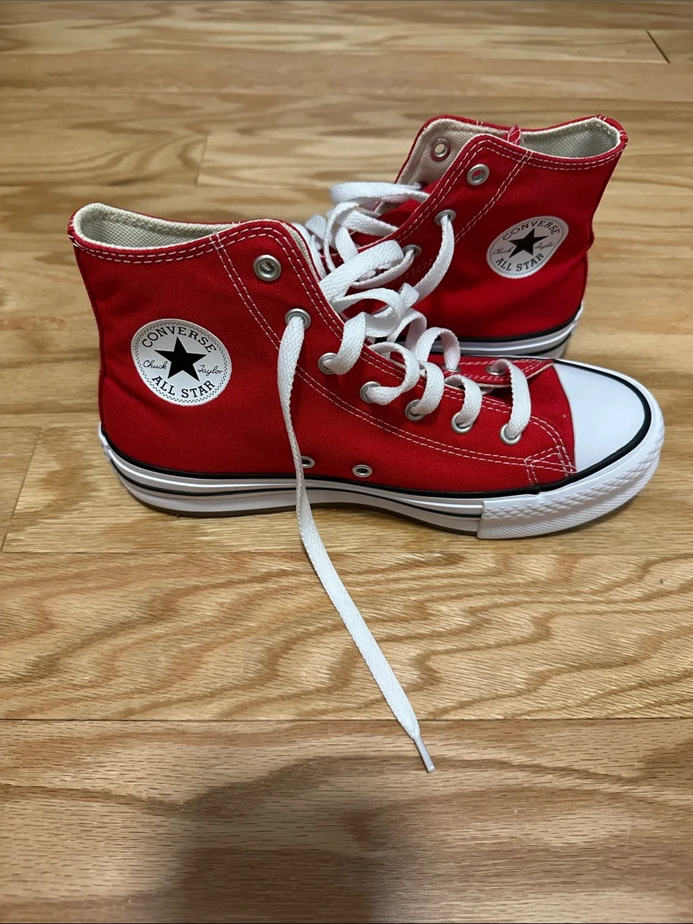 Kids Red High-Top Canvas Sneakers - Classic Lace-Up
